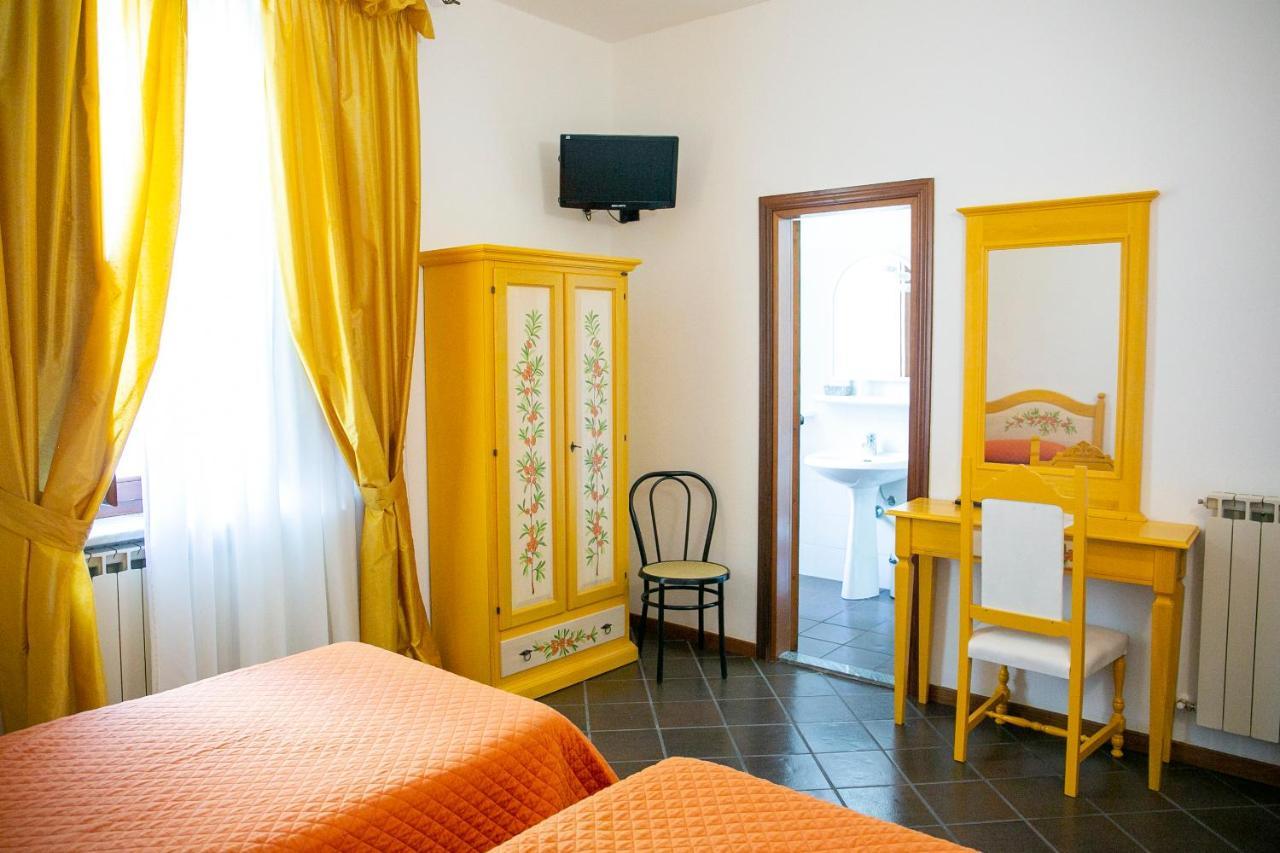 La Villetta Food & Drink Rooms For Rent - No Reception - LʼAquila المظهر الخارجي الصورة