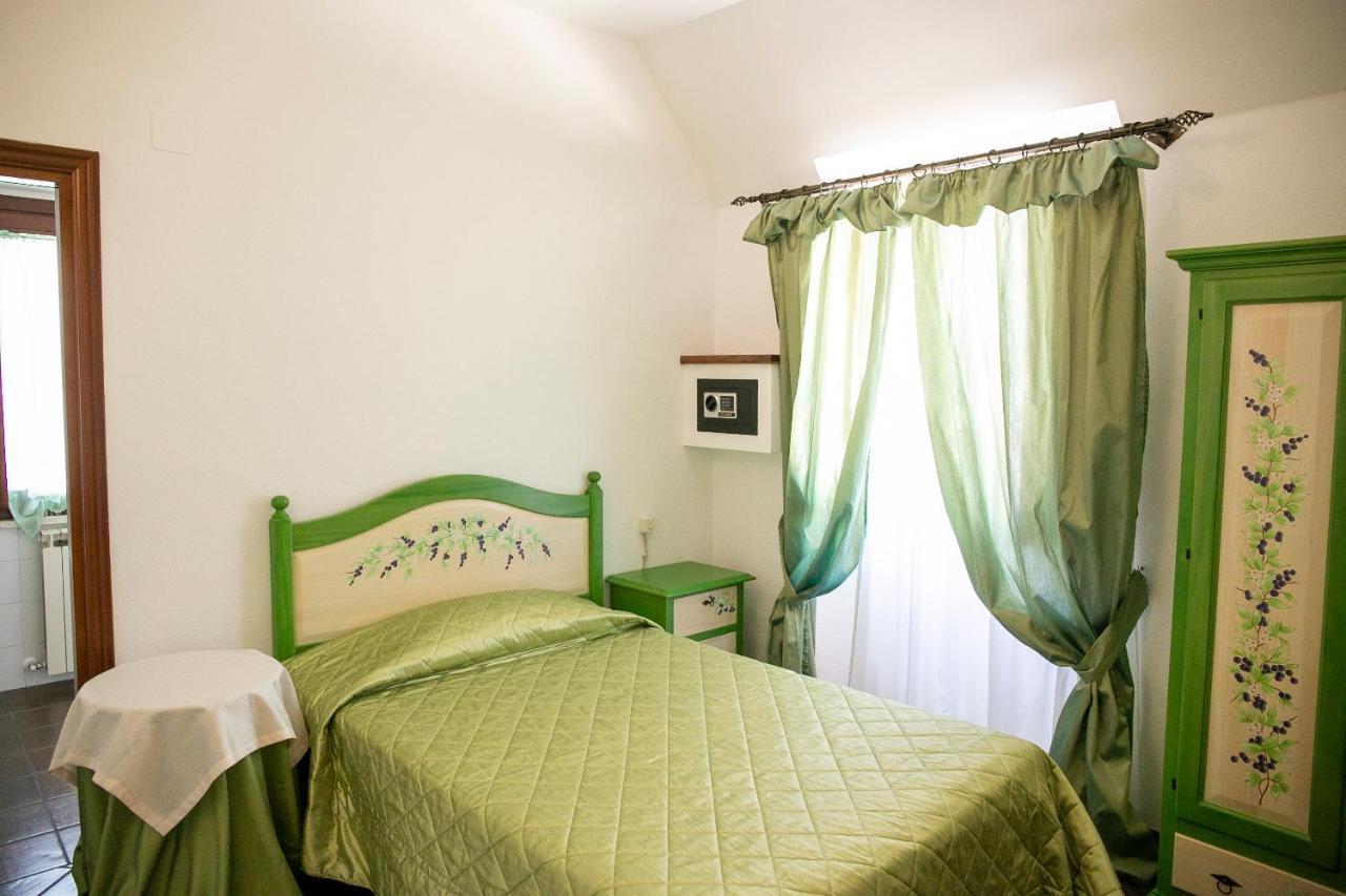 La Villetta Food & Drink Rooms For Rent - No Reception - LʼAquila المظهر الخارجي الصورة