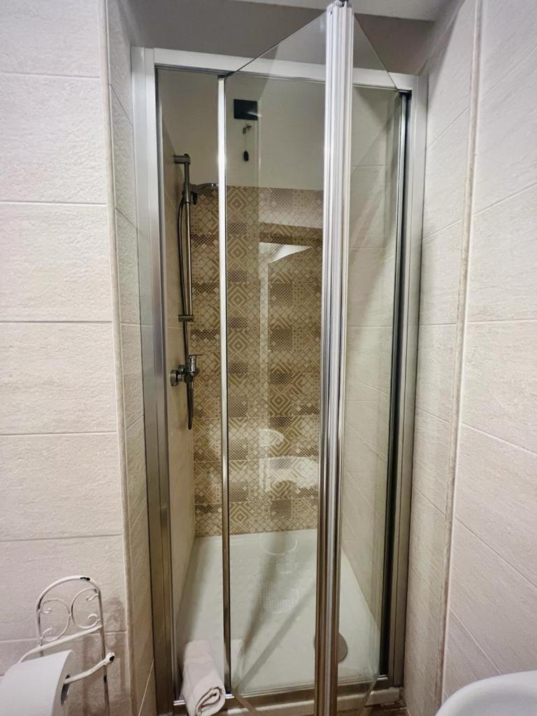 La Villetta Food & Drink Rooms For Rent - No Reception - LʼAquila المظهر الخارجي الصورة